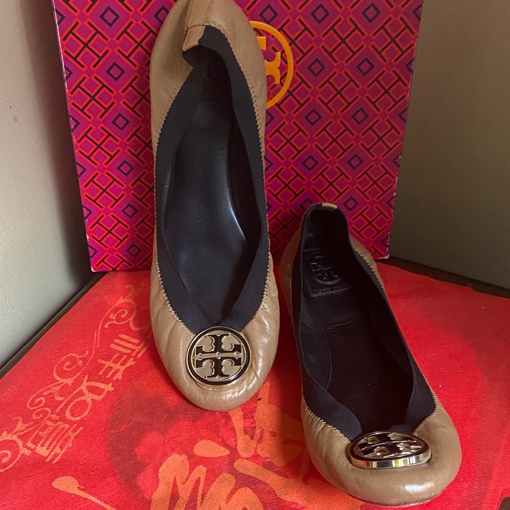 Tory Burch Beige Leather Logo Ballet Flats